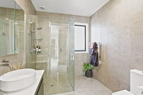 Photo of property in 4 Puni Street, Fitzroy, New Plymouth, 4312