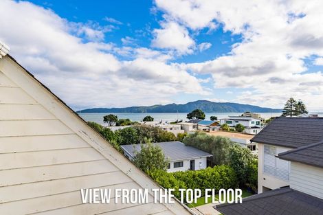 Photo of property in 122 Seaview Road, Paraparaumu Beach, Paraparaumu, 5032