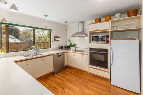 Photo of property in 14 Sailmaker Close, Whitby, Porirua, 5024