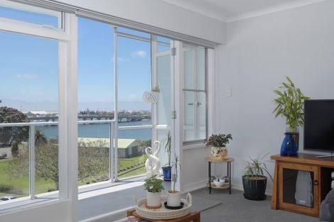 Photo of property in 3/22 Cliff Road, Tauranga, 3110