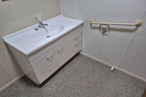 Photo of property in Riverbend Family Lodge Napier, 94 Bledisloe Road, Maraenui, Napier, 4110