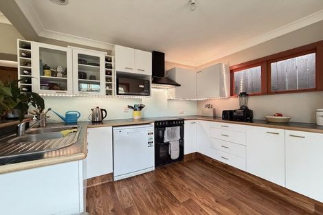 Photo of property in 12 Tirangi Road, Rongotai, Wellington, 6022