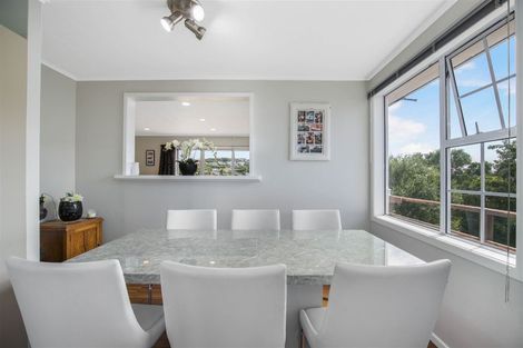 Photo of property in 45 Turville Crescent, Newlands, Wellington, 6037