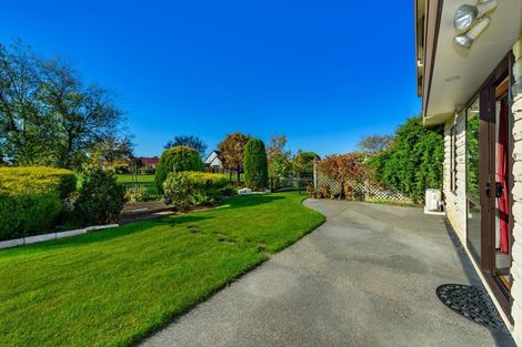 Photo of property in 32 Ben Nevis Drive, Broomfield, Christchurch, 8042
