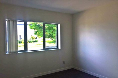 Photo of property in 9 Trotting Terrace, Fairview Heights, Auckland, 0632