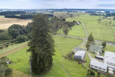 Photo of property in 41 Mcnaughten Road, Karioitahi, Waiuku, 2683