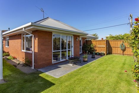 Photo of property in 53 Amyes Road, Hornby, Christchurch, 8042