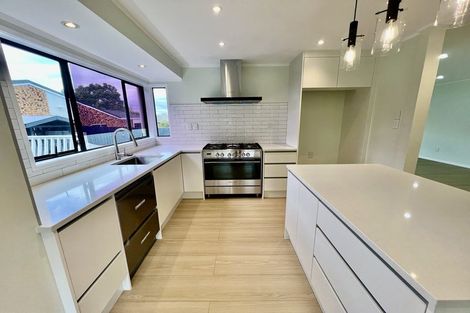 Photo of property in 3 Mimosa Place, Half Moon Bay, Auckland, 2012