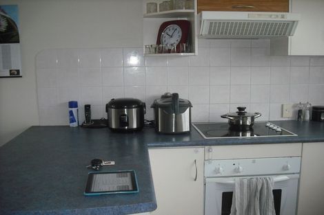 Photo of property in 3 Piriti Place, Weymouth, Auckland, 2103