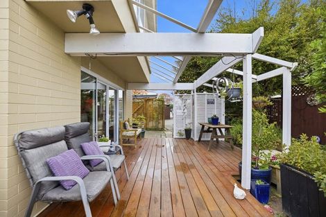 Photo of property in 2/122 Harewood Road, Papanui, Christchurch, 8053