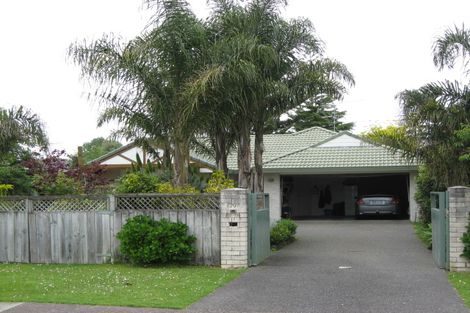 Photo of property in 79 The Circle, Manly, Whangaparaoa, 0930