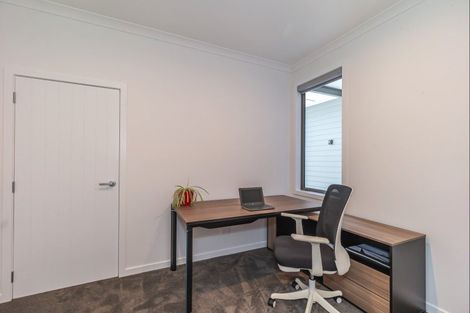 Photo of property in 18 Phoenix Palms Grove, Levin, 5510