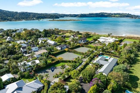 Photo of property in 46a Waimanu Place, Point Wells, 0986