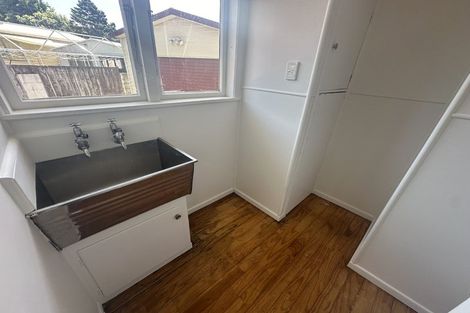 Photo of property in 135 Weymouth Road, Manurewa, Auckland, 2102