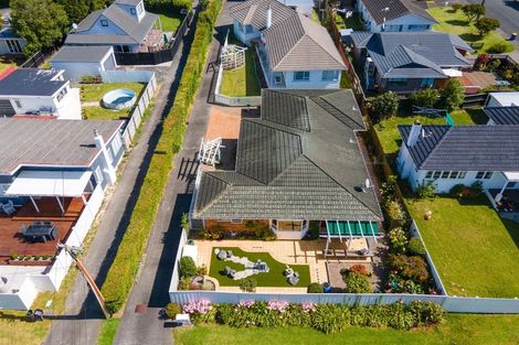 Photo of property in 1/89 Nile Road, Milford, Auckland, 0620