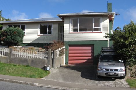 Photo of property in 63 Kenmore Street, Newlands, Wellington, 6037