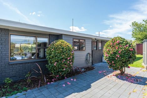 Photo of property in 7 Kathleen Place, Rainbow Point, Taupo, 3330