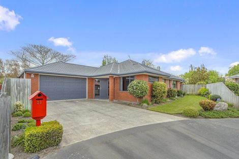 Photo of property in 21 Langley Place, Belfast, Christchurch, 8051