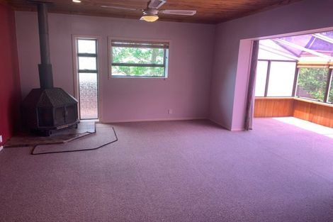 Photo of property in 27 Wairau Road, Forrest Hill, Auckland, 0627