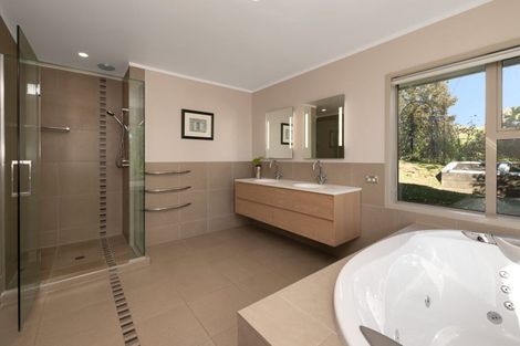 Photo of property in 16r Gunbar Drive, Welcome Bay, Tauranga, 3175