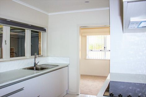 Photo of property in 20 Hallberry Road, Mangere East, Auckland, 2024