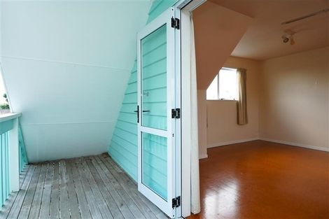 Photo of property in 1 Moana Avenue, Bayswater, Auckland, 0622