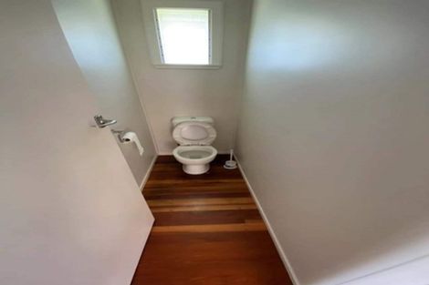 Photo of property in 4 Roband Avenue, Glenfield, Auckland, 0629