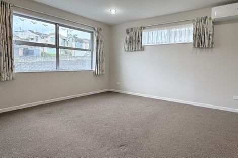 Photo of property in 70 Laurel Oak Drive, Schnapper Rock, Auckland, 0632