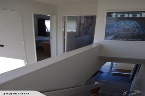 Photo of property in 100f5 Lyall Parade, Lyall Bay, Wellington, 6022