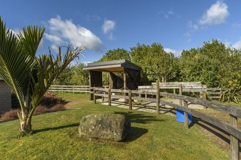 Photo of property in 20 Sarona Park Drive, Omanawa, 3171