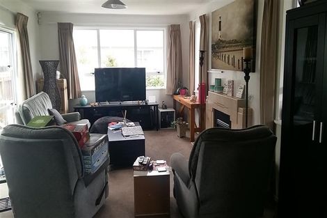 Photo of property in 37 Shirley Avenue, Papakura, 2110
