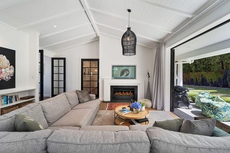 Photo of property in 40 Awanui Crescent, Matakana, 0985