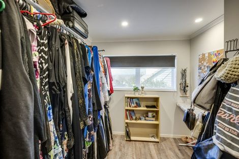 Photo of property in 79 Churchill Drive, Taradale, Napier, 4112