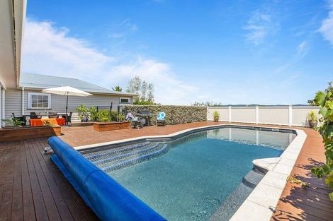Photo of property in 31c Koraha Road, Kumeu, 0892