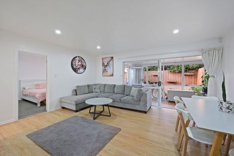 Photo of property in 20b Dale Crescent, Pakuranga, Auckland, 2010