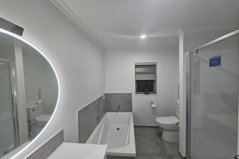 Photo of property in 40 Whareatua Avenue, Takanini, 2112