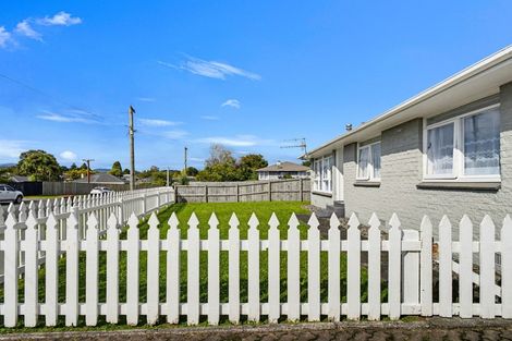 Photo of property in 8 Kahu Street, Utuhina, Rotorua, 3015