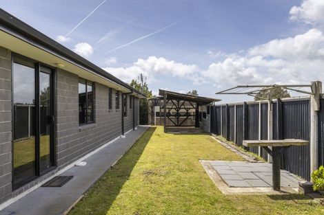 Photo of property in 1402 Devon Road, Brixton, Waitara, 4382