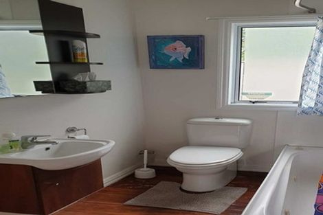 Photo of property in 19 The Crescent, Raumati South, Paraparaumu, 5032