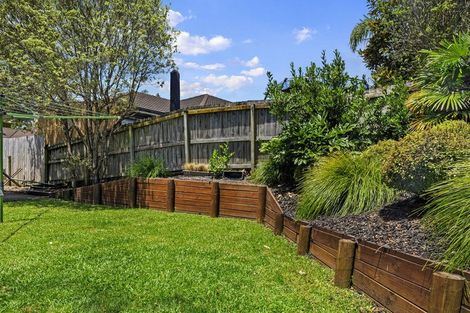 Photo of property in 56 Cabeleigh Drive, Helensville, 0800