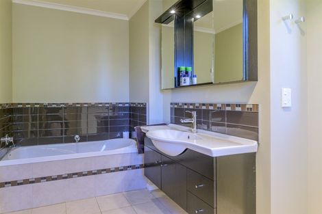 Photo of property in 70a Kennedy Drive, Levin, 5510