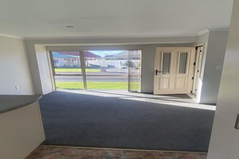 Photo of property in Villa Estate, 46/55 Armstrong Avenue, Carterton, 5713