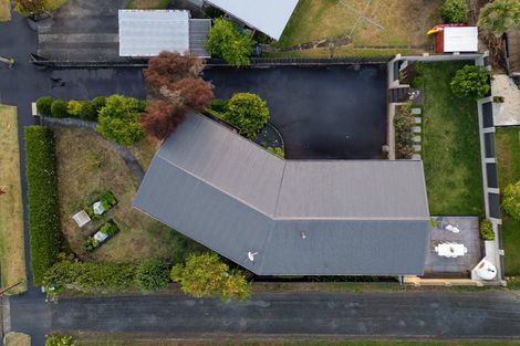 Photo of property in 180 Sandwich Road, St Andrews, Hamilton, 3200