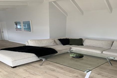 Photo of property in 5 Frosses Place, Massey, Auckland, 0614