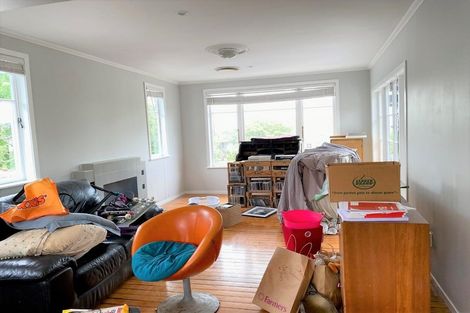 Photo of property in 20 Taipari Road, Te Atatu Peninsula, Auckland, 0610