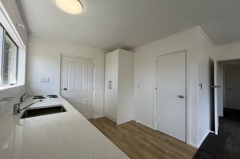 Photo of property in 89 Glenpark Avenue, Frankleigh Park, New Plymouth, 4310