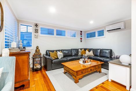 Photo of property in 14 Corlett Road, Plimmerton, Porirua, 5026