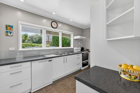 Photo of property in 98 Eban Avenue, Hillcrest, Auckland, 0627
