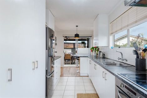 Photo of property in 1/21 Solar Road, Glen Eden, Auckland, 0602