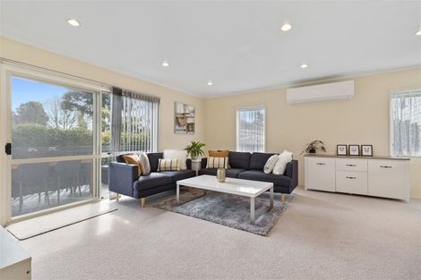 Photo of property in 2/49 Strid Road, Te Atatu South, Auckland, 0610